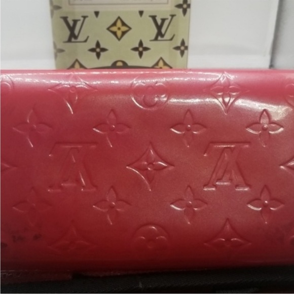 Louis Vuitton Pink Sarah Vernis Leather Wallet - Picture 10 of 12